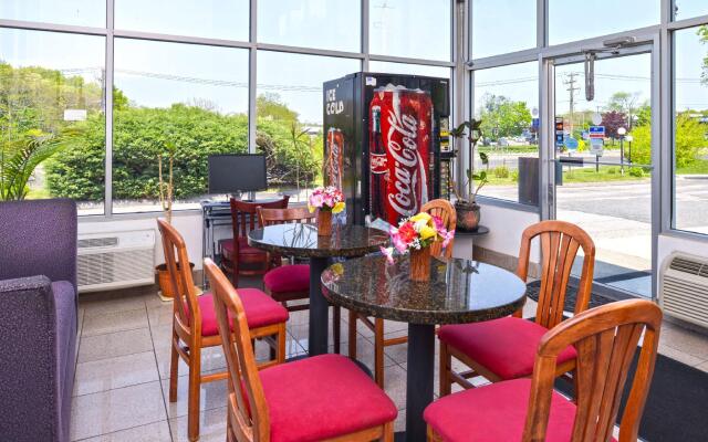 Americas Best Value Inn Smithtown Long Island
