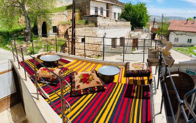 Zuwinasa House Hotel