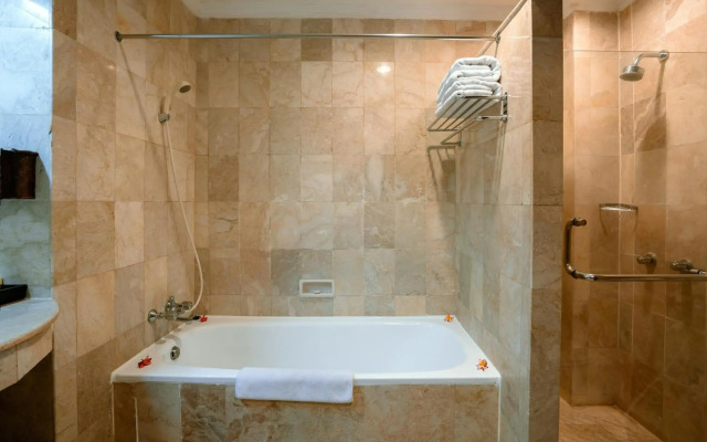 Hotel Kumala Pantai