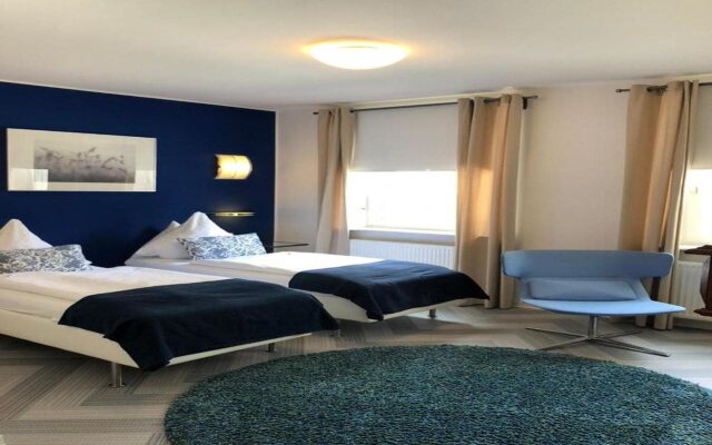 Bensons Hotel