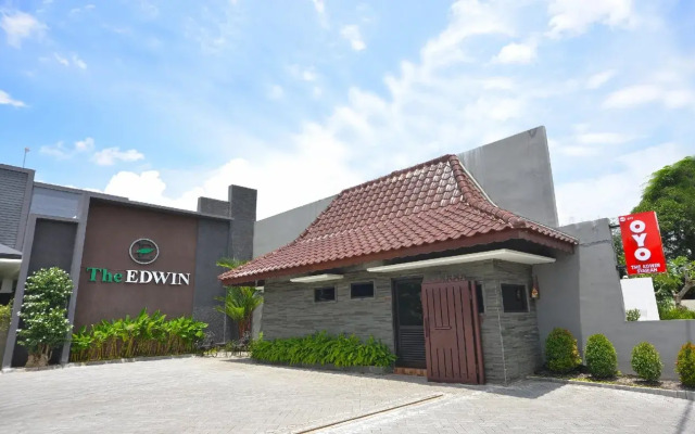 The Edwin Syariah By OYO Rooms