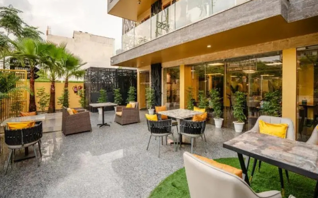 Lime Tree Hotel - Near Medanta Hospital