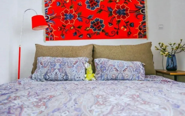 Shangri-la Linglong Inn