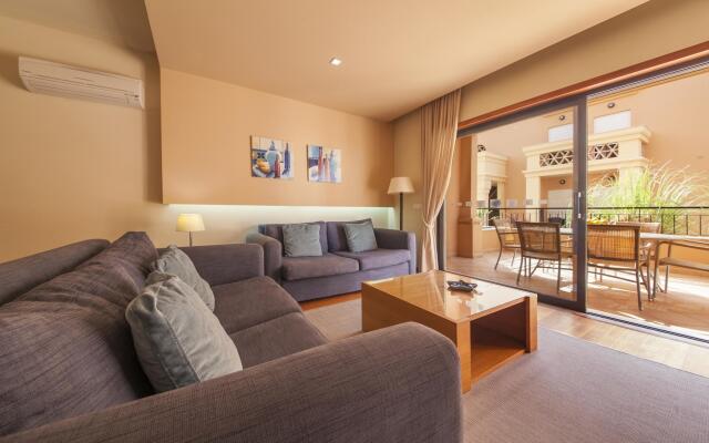 B27 - Luzbay 2 Bed Apartment