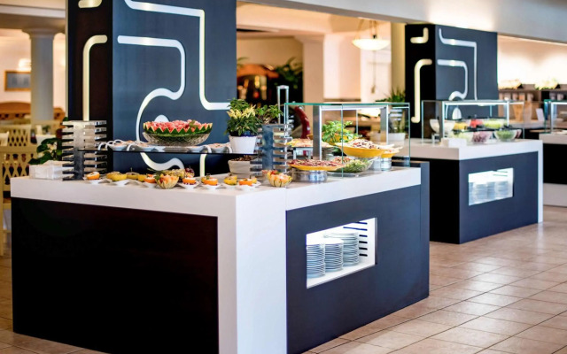 Almar Timi Ama Resort & Spa