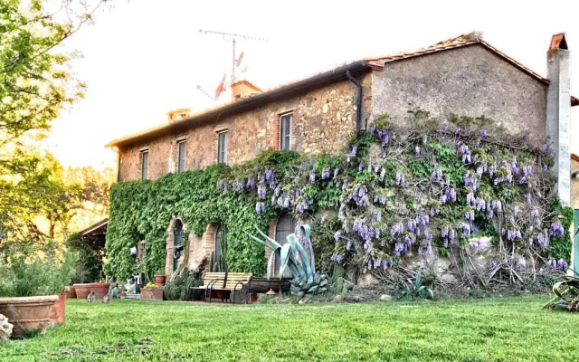 Agriturismo La Leccia