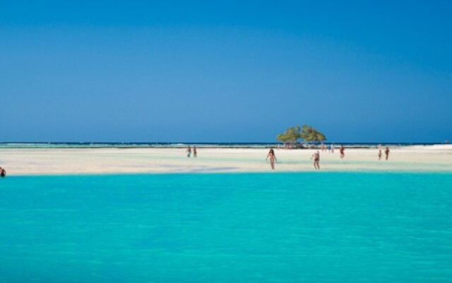 Zabargad Beach Resort
