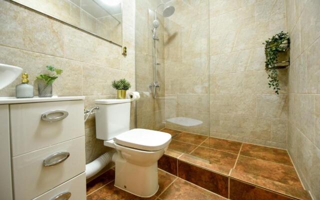 NEO-RENAISSANCE & UNIQUE Apt - Best location