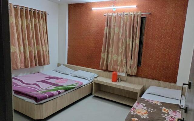 Hotel sai dhyan