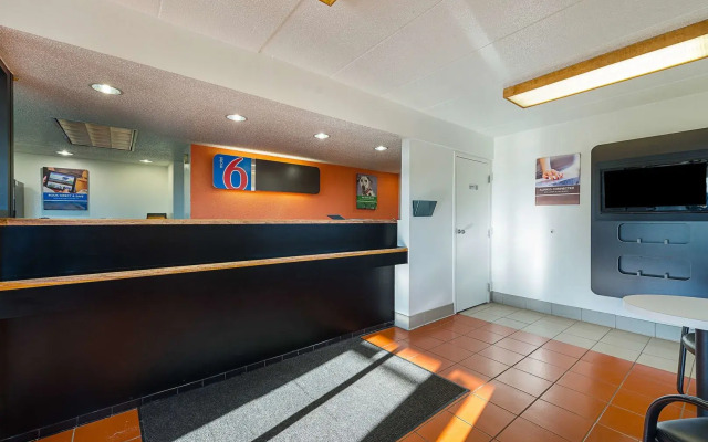 Days Inn by Wyndham Cincinnati I-71