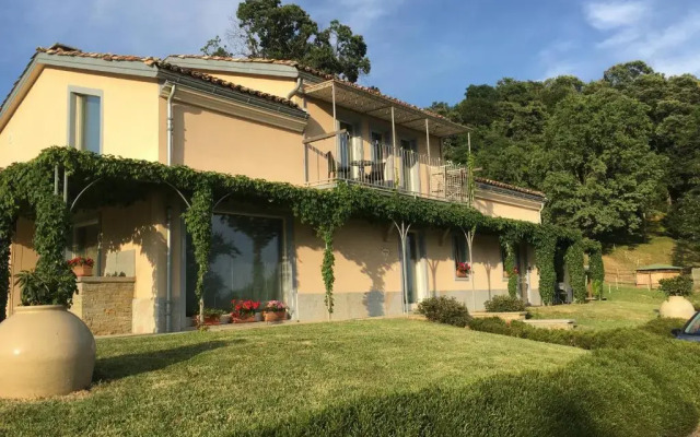 CASCINA SERRA ECO-HOUSE beb