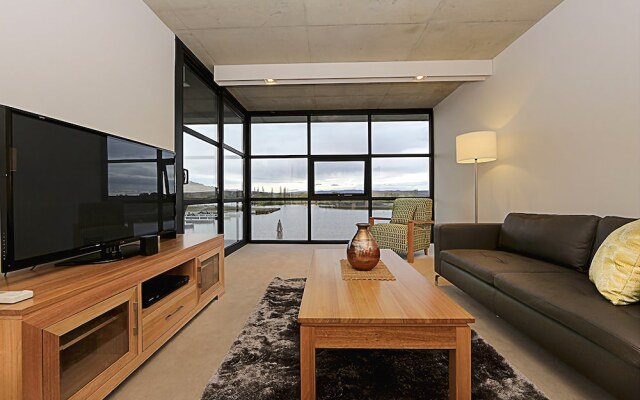 Accommodate Canberra - Dockside