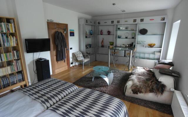 Art, Bed & Breakfast