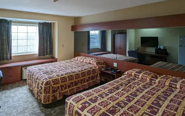 St Clair Inn and Suites