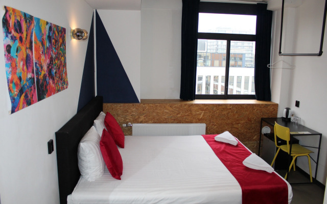 Urban Hotel The Golden Stork