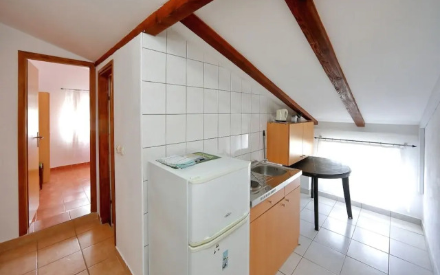 Aleksandra - 10 m From sea - A1 Lijevi