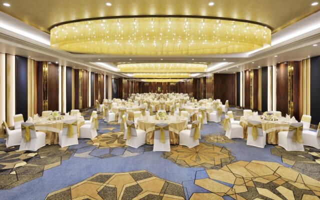 Sheraton Grand Pune Bund Garden Hotel