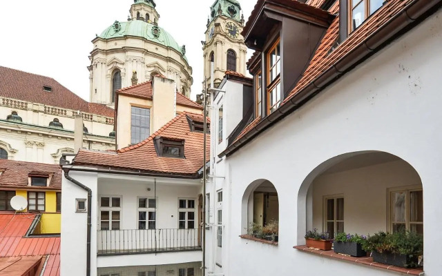 Romantic Apartment Prague near Charles Bridge