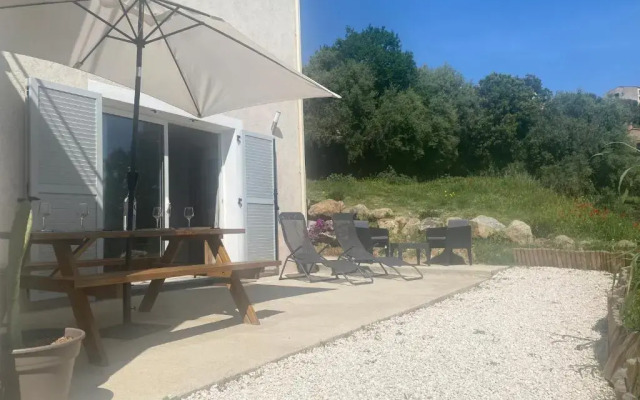 U Fondale, charmant T2, climatisé a 10 minutes des plages