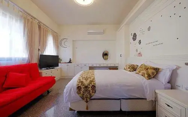 Riparian Breeze Bed and Breakfast