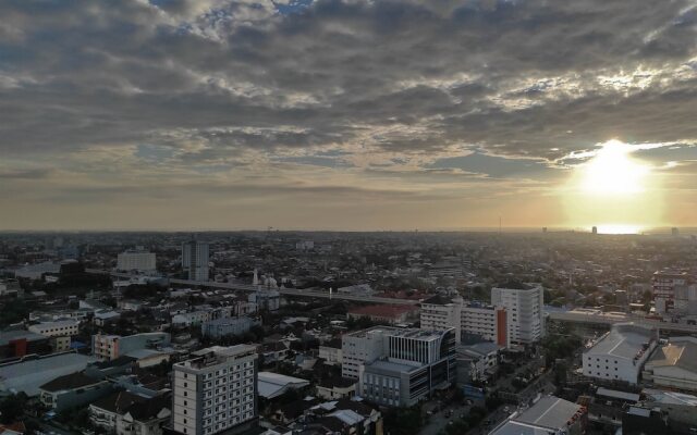 Best Deal And Cozy 2Br Vida View Apartment