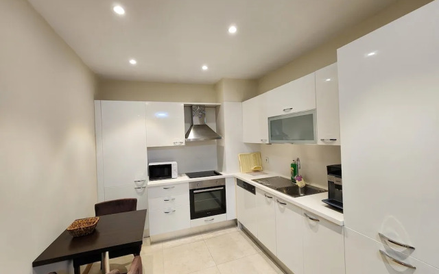 Perfect Residence Taksim with pool