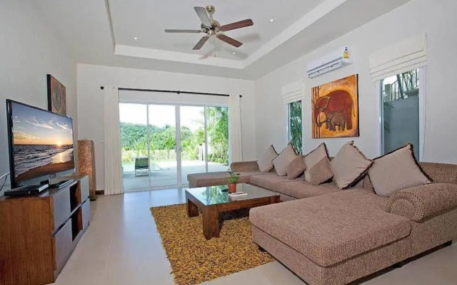 Villa Yok Kiao 6 Bed Staffed Property with Your Own Cook