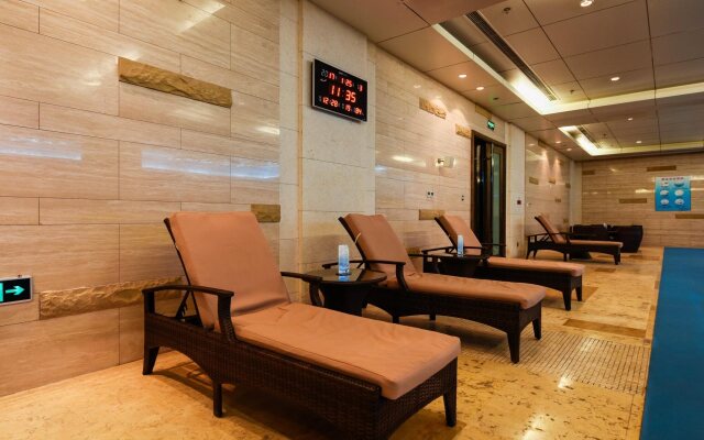 Lake View Hotel