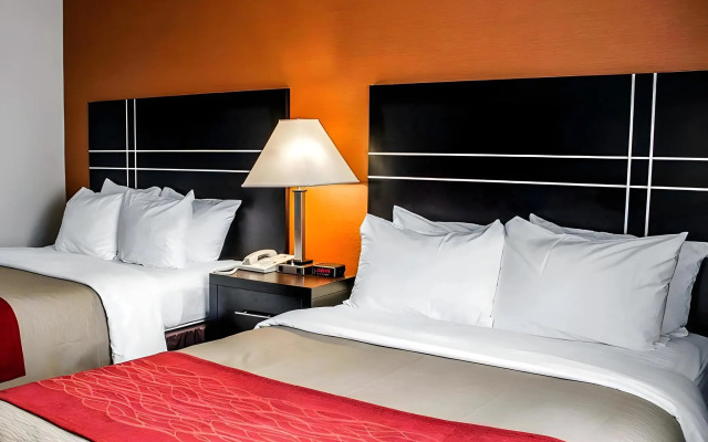 Norwood Inn & Suites North Conference Center