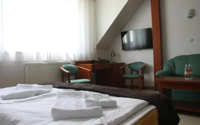 Hotel Słowik