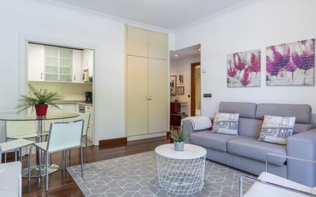 Boulevard Apartment by Sanserent