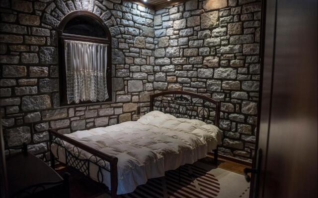 Stone Mansion Anavryti, ΑΜΑ 20569