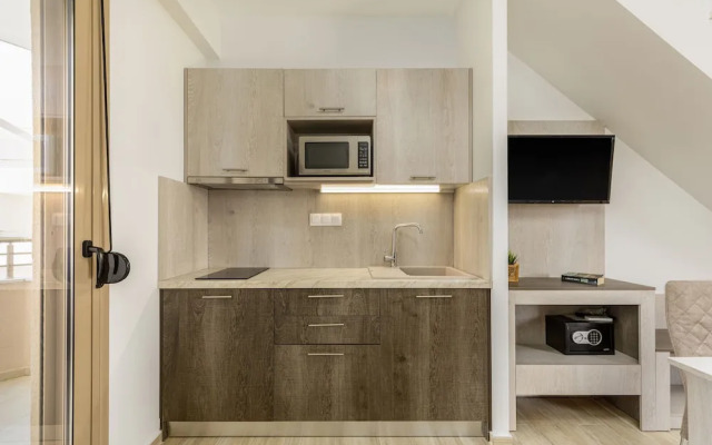 Aria Garden Suites