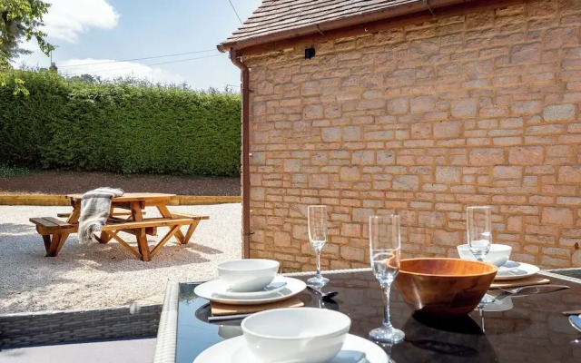 The Barn Longhope-Luxury Barn Conversion