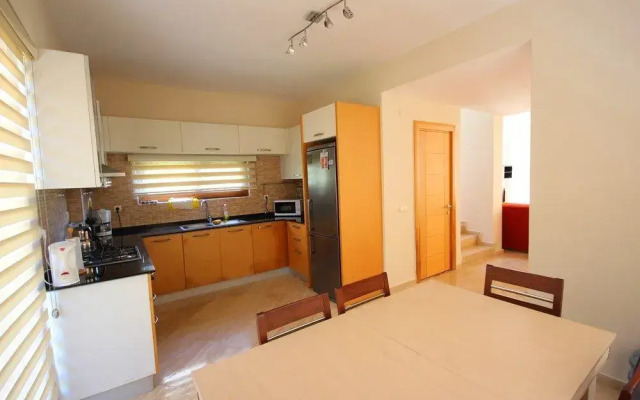 Paradise Town Villa Elite