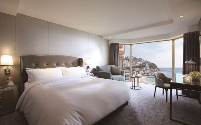 Paradise Hotel Busan