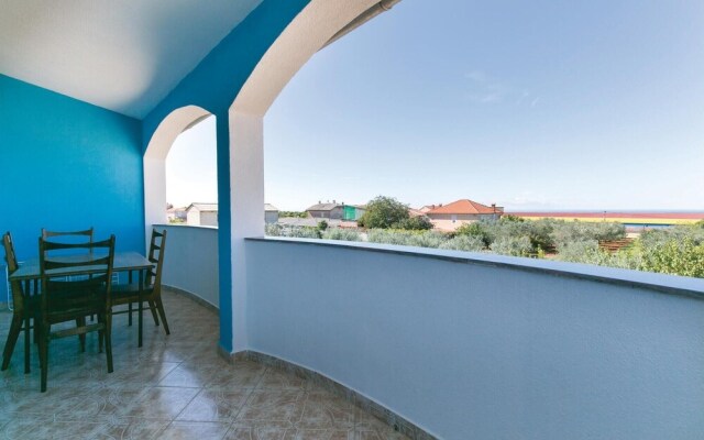 Nice Home in Vodnjan With Wifi and 4 Bedrooms