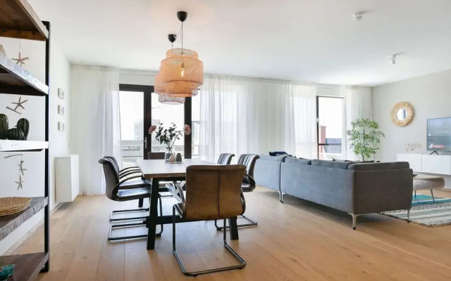Modern Apartment Close to the Beach and the sea