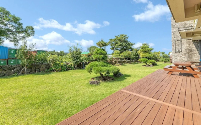 Jeju Ondamhouse Pension