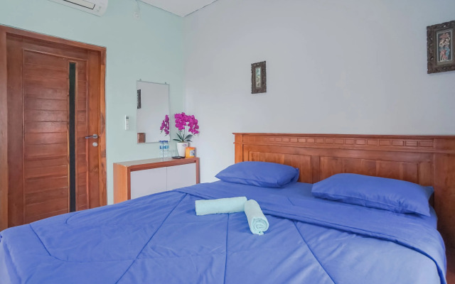 Guesthouse Penginapan Cempaka Putih