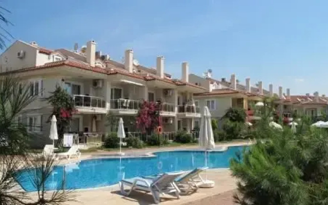 Sunset Beach Club Aqua 37