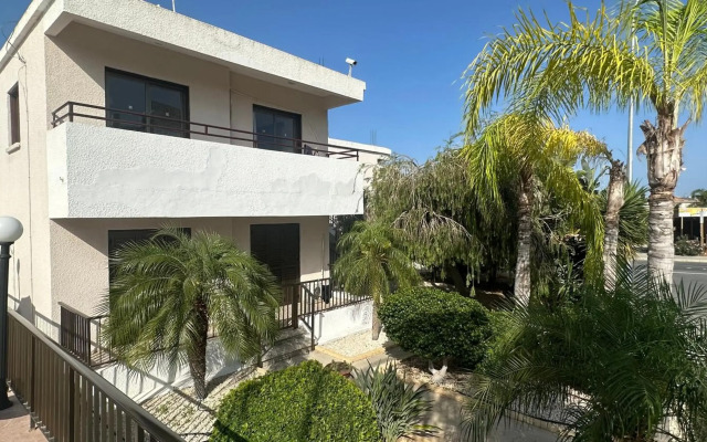Maricosta Hotel Apartments