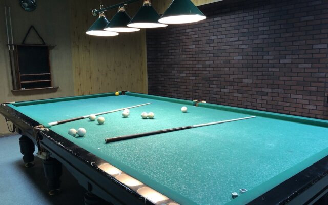 Domino - Hostel