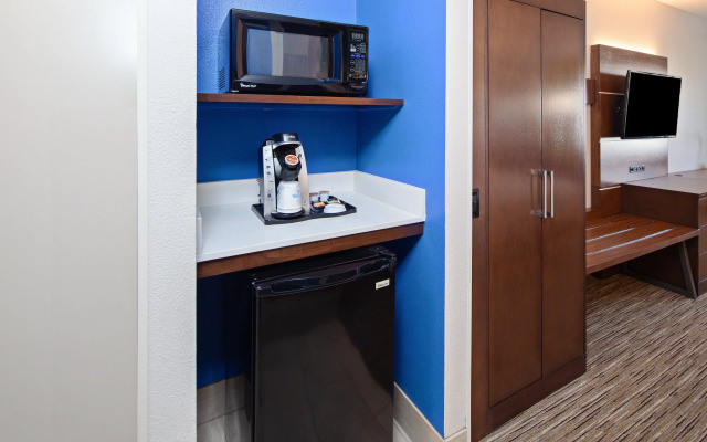 Holiday Inn Express & Suites Rancho Mirage - Palm Spgs Area by IHG