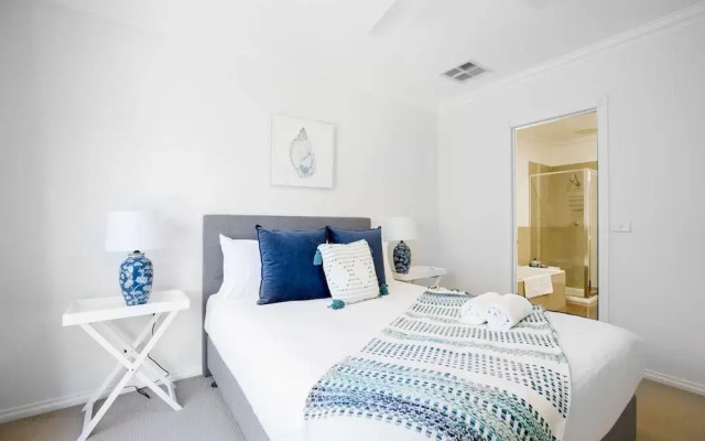Peaceful Designer 2br@leafy Mill Park
