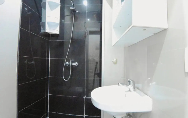 Apartamento en bajos cercano a Principe Pío AZBEXC