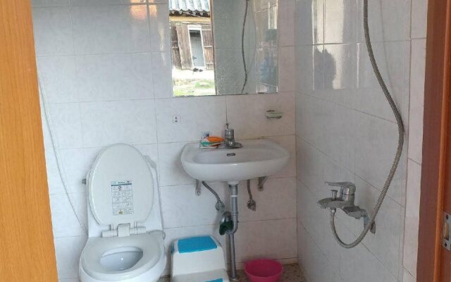 Moji Guest House