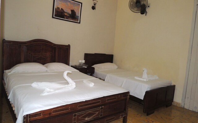 Tin and Friends Rooms