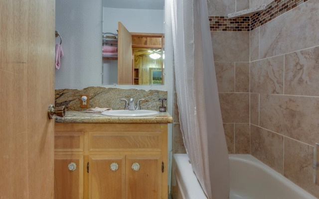 Castle Rock Cabin #2