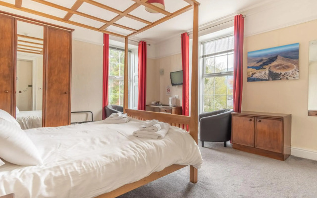 The Padarn Hotel